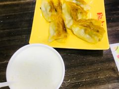 -肥叔锅贴(大钟楼店)