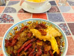 线辣皮炒黄牛肉-新疆杭州疗养院·富春山庄