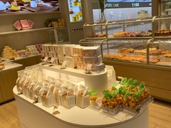 -好利来(曲江龙湖店)