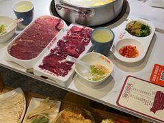 -浪里寻·臻牛养生牛肉火锅(方圆荟店)