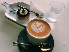 -UNI UNI(环亚凯瑟琳店)