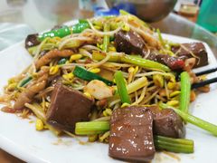 黄豆芽炒鹅杂-牛恒濑粉