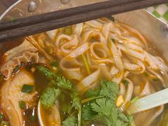 -王拐拐热干面·武汉三鲜豆皮(徐家汇店)