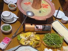 -民食香·腊排骨野生菌美食(木府店)