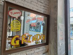 门面-Grinder 绞肉机汉堡(武定路店)
