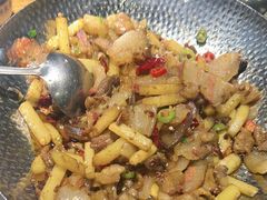 -老唐三下锅 ·张家界地标美食(溪布街店)