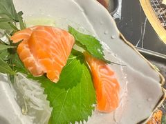 -山川小町·极番烧肉(新地假日广场店)