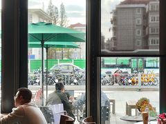 -星巴克(七宝领展广场1F店)