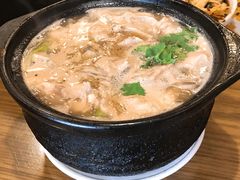 醋椒大肠-三鞭一花·独一处·元英砂锅(海光寺店)