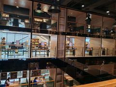 -半山书局(新世纪商城店)