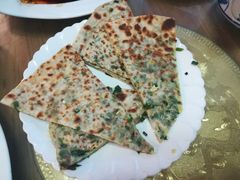 -溢心园香河肉饼总店