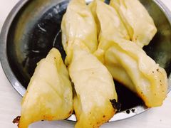 -黄阿姨锅贴大王(万航渡路店)