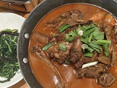 -黄泥岗·地道湖北菜(奥特莱斯店)