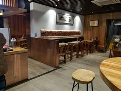 -亮亮面馆(经六路店)