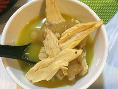 -鲜入围煮花胶鸡海鲜火锅