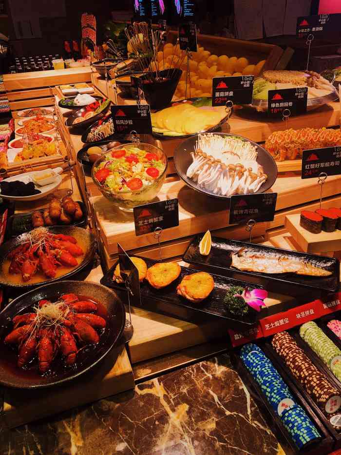 炉小哥烤肉(兰州中心店)-"现在比较火的餐饮首店应该都首选在兰州中心