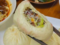 -李与白包子铺(桐梓林店)