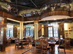 大堂-more than meow吴止猫主题餐厅(承德 中船汇店)
