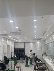 -镁连社·美联社