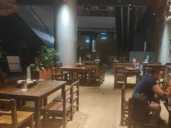 -破店肥哈·东北烧烤(南山保利店)