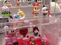 -泡泡玛特POPMART (北京超极合生汇店)