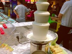 巧克力喷泉-火锅岛潮牌自助餐厅(天津天佑城店)