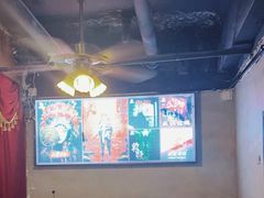 -荒岛实景沉浸密室(江汉路1店)
