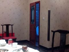 -幸福绿洲美食广场