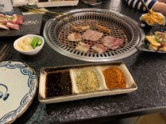 -炙忧烤肉屋(中国铁建广场店)