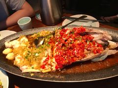 双色鸳鸯鱼头王-望湘园·洞庭渔宴(浦江欢乐颂店)