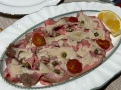 生牛肉薄片配吞拿鱼酱-Primo·丽莫意大利窑烤披萨