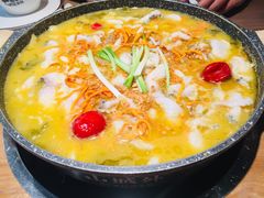 -山城外·非遗酸菜鱼(蜀都万达店)
