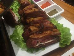 烤羊腿-巴依老爷新疆美食(常营店)