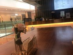-POKEE VIA&Brunch·维娅(重庆来福士店)