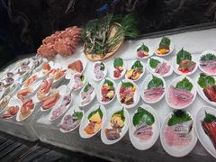 -雍容荟帝王蟹活龙虾展台自助(IFS黑金店)