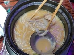 -蚝堡海鲜·威海菜·海肠捞饭·烧烤·亚洲吃蚝公司(幸福门店)