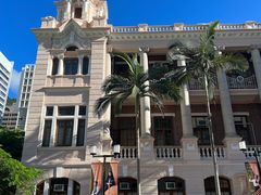 -香港大学