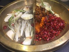 -沸炉重庆老火锅(军事博物馆店)