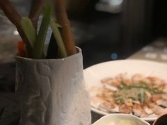-穹六人间 people 6(岳阳路店)