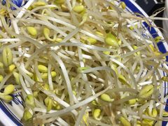 豆芽-大院小院传统火锅·小酒馆(北城天街店)