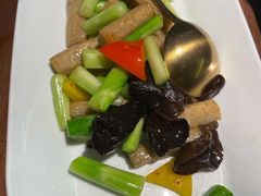 芥兰炒崇武鱼卷-CHIC1699远洋私厨