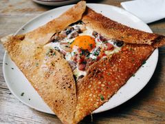 鸡蛋蘑菇熏肉荞麦可丽饼-RAC BAR(安福路店)