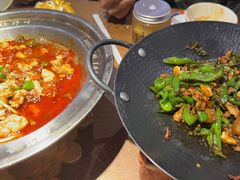 招牌辣得叫牛蛙-辣得叫湘菜(四明店)
