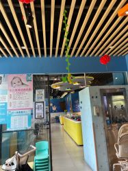 -欢乐悠游婴儿游泳(金碧花园店)