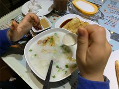 -鸿运茶餐厅(皇岗店)