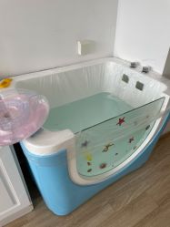 -海豚湾高端月子会所(黄浦店)