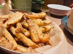 -耶里夏丽·丝路国际·新疆餐厅(浦东区东方路店)