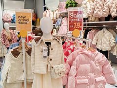 -王府井奥莱临潼小镇(临潼店)