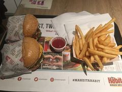 -The Habit Burger Grill 哈比特汉堡(复兴soho店)