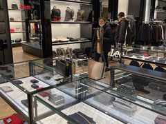 -GIVENCHY(佛罗伦萨小镇奥莱店)